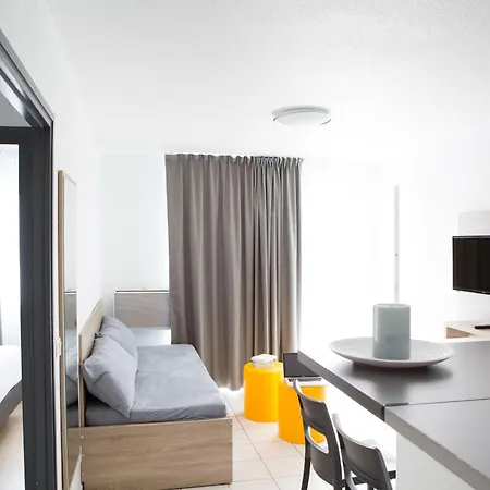 Zenitude Hôtel-résidences La Versoix Apartahotel