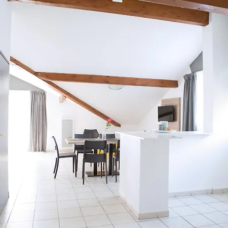 Zenitude Hôtel-résidences La Versoix Apartahotel Divonne-les-Bains
